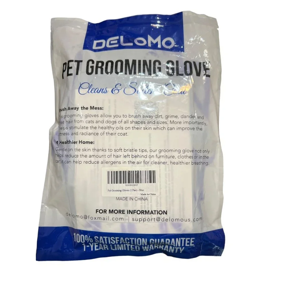 Delomo Pet Grooming Gloves 1 Pair Ideal for All Coat Types Cleans Softens NEW